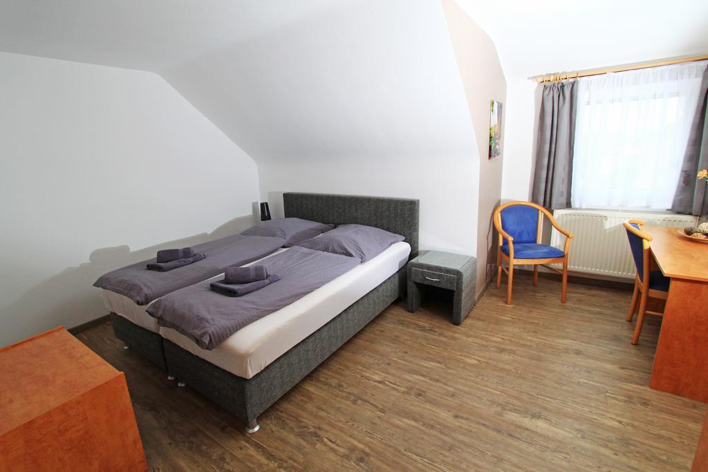 Hotel Sonnenhof 진델핑겐 객실 사진